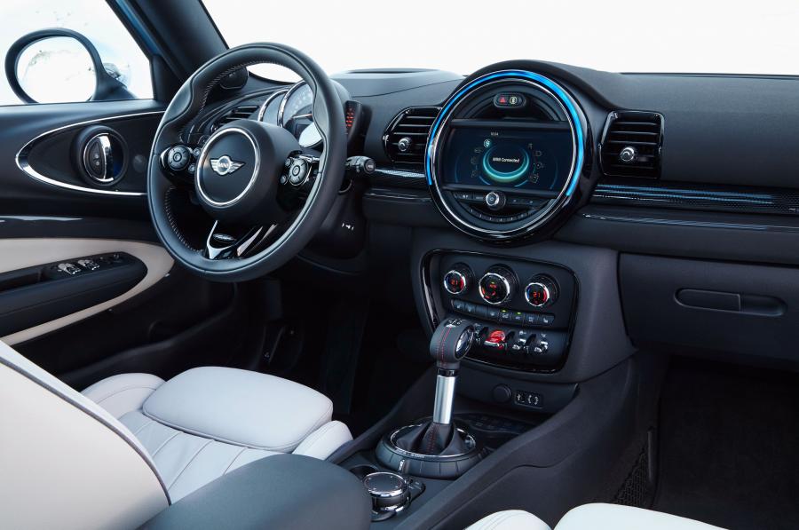  Mini Cooper S Clubman ALL4 2016 года  (фото 14 из 37)